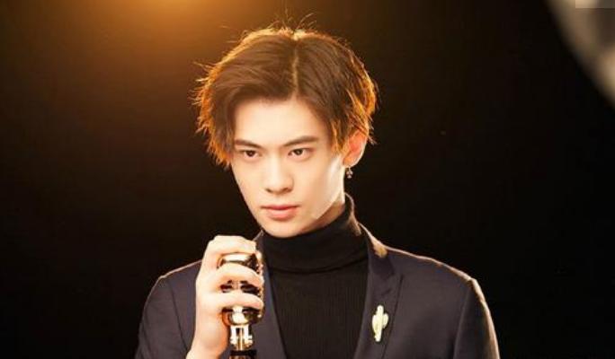 青春成长革命，探索学习之路，自信重塑之旅
